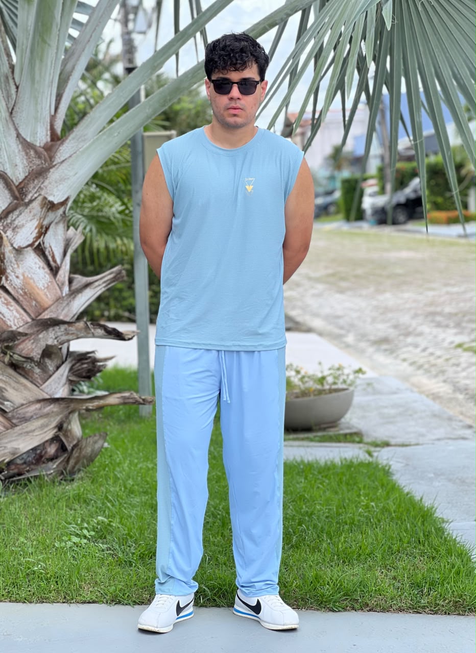 Machão Masculino Azul Claro em Tela Perfurada