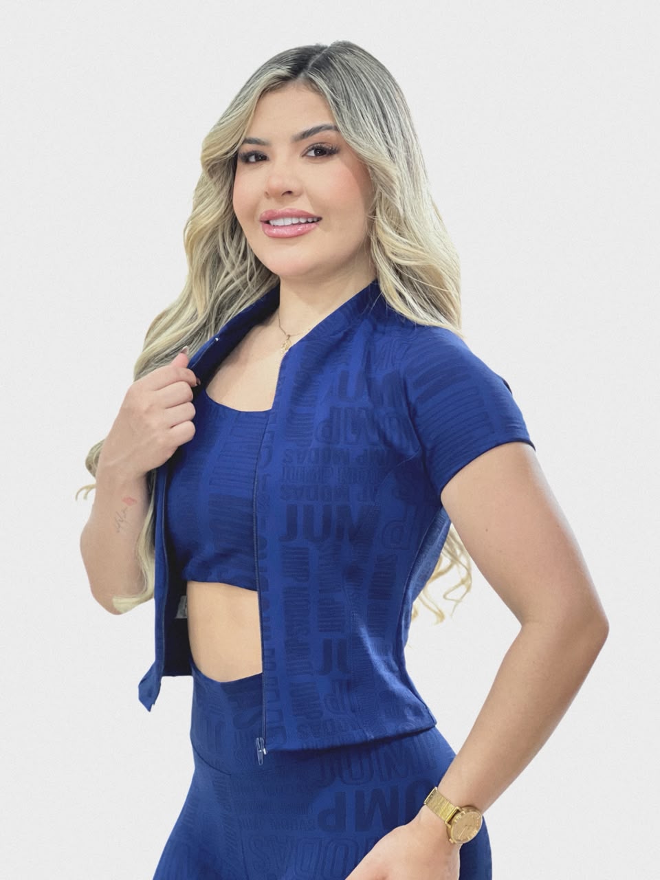 Blusa Manga Curta com Zíper Azul Marinho Logo All-Over