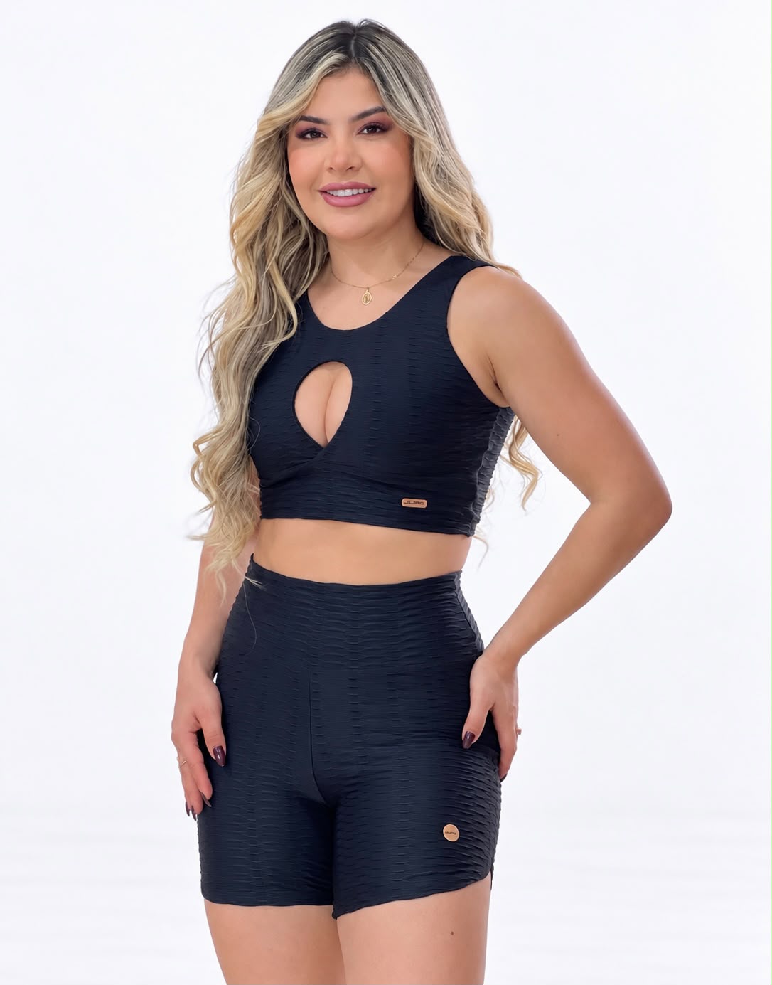 Short Cintura Alta Preto Texturizado 3D